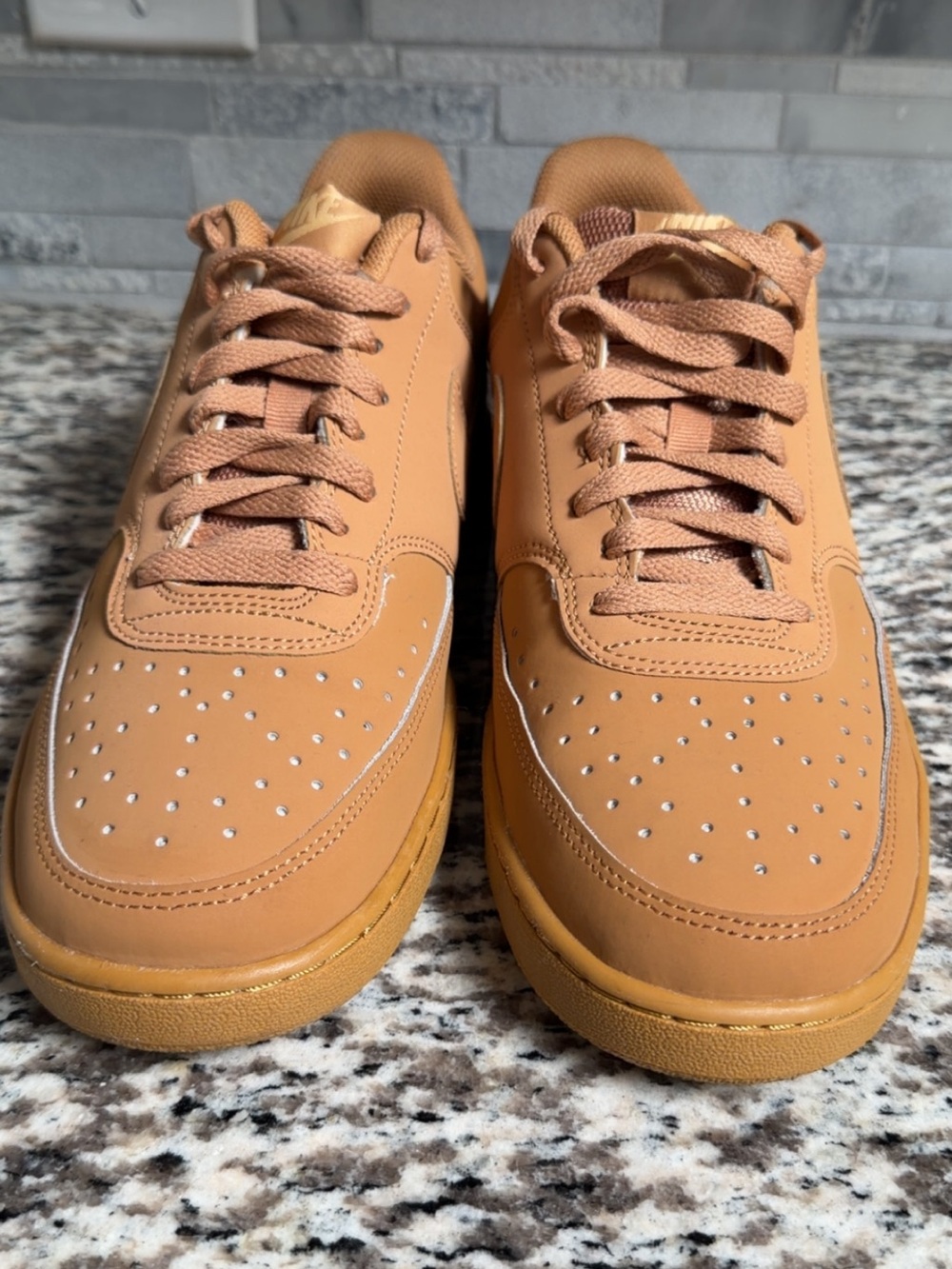 Nike Men's Low-Top Sneakers in Wheat